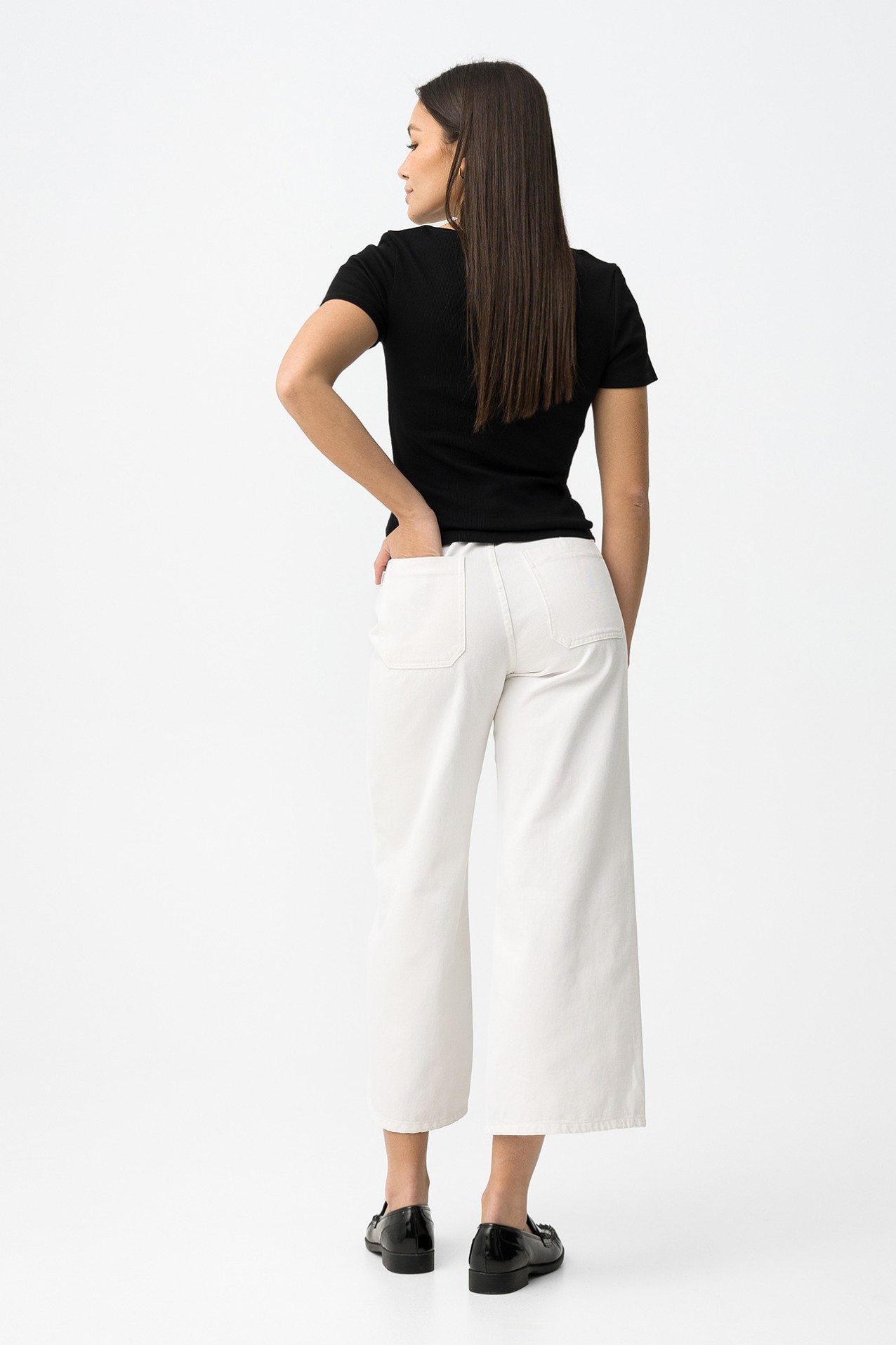 Cal�as Cropped Wide Phoebe