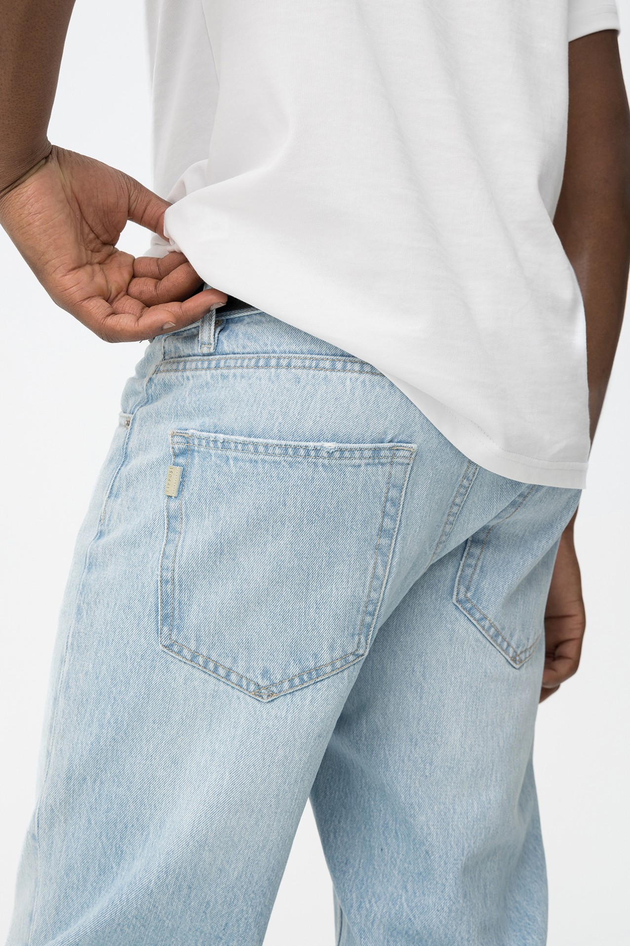 Cole Relaxed Jeans