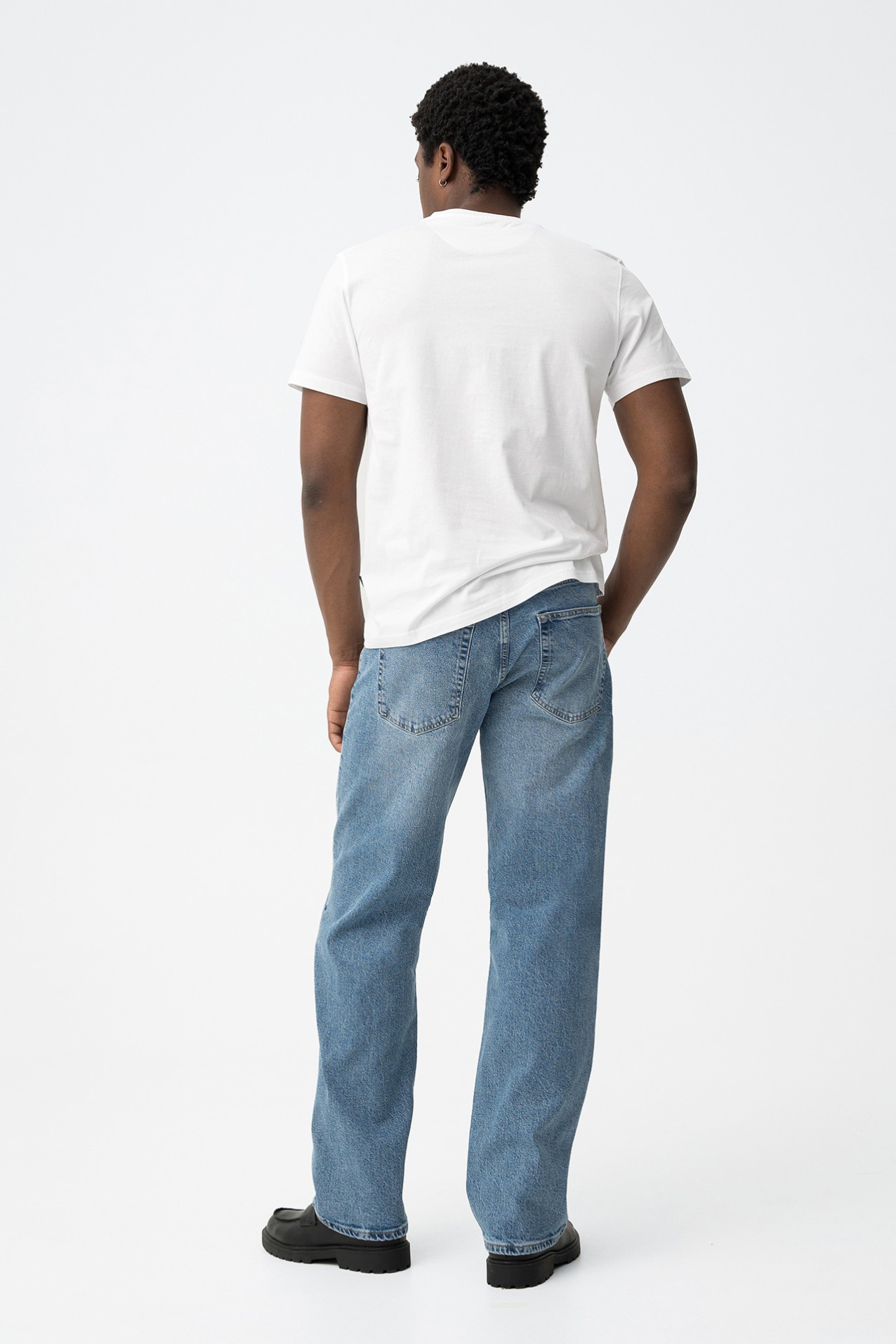 Jeans loose fit azul claro