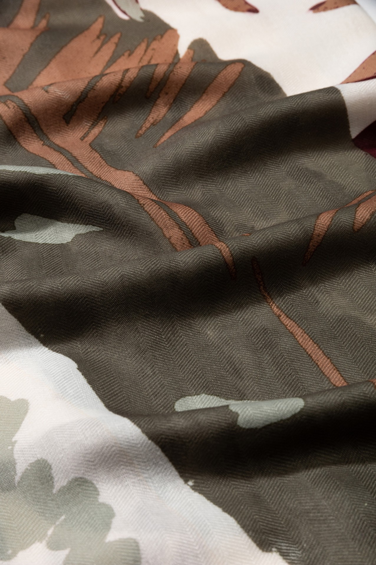 Abstract Green Lightweight Scarf