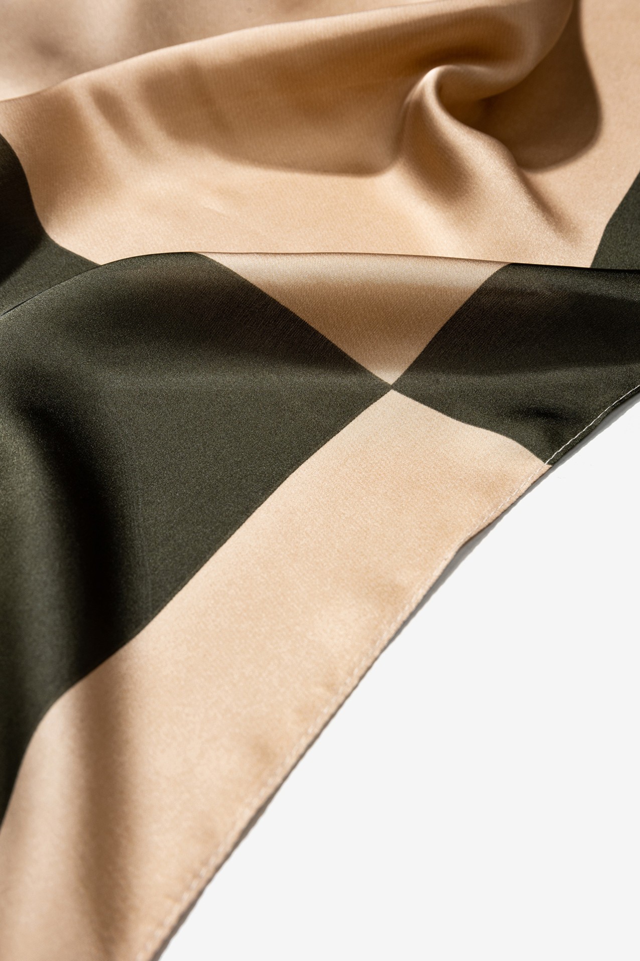 Pa�uelo verde y beige minimal