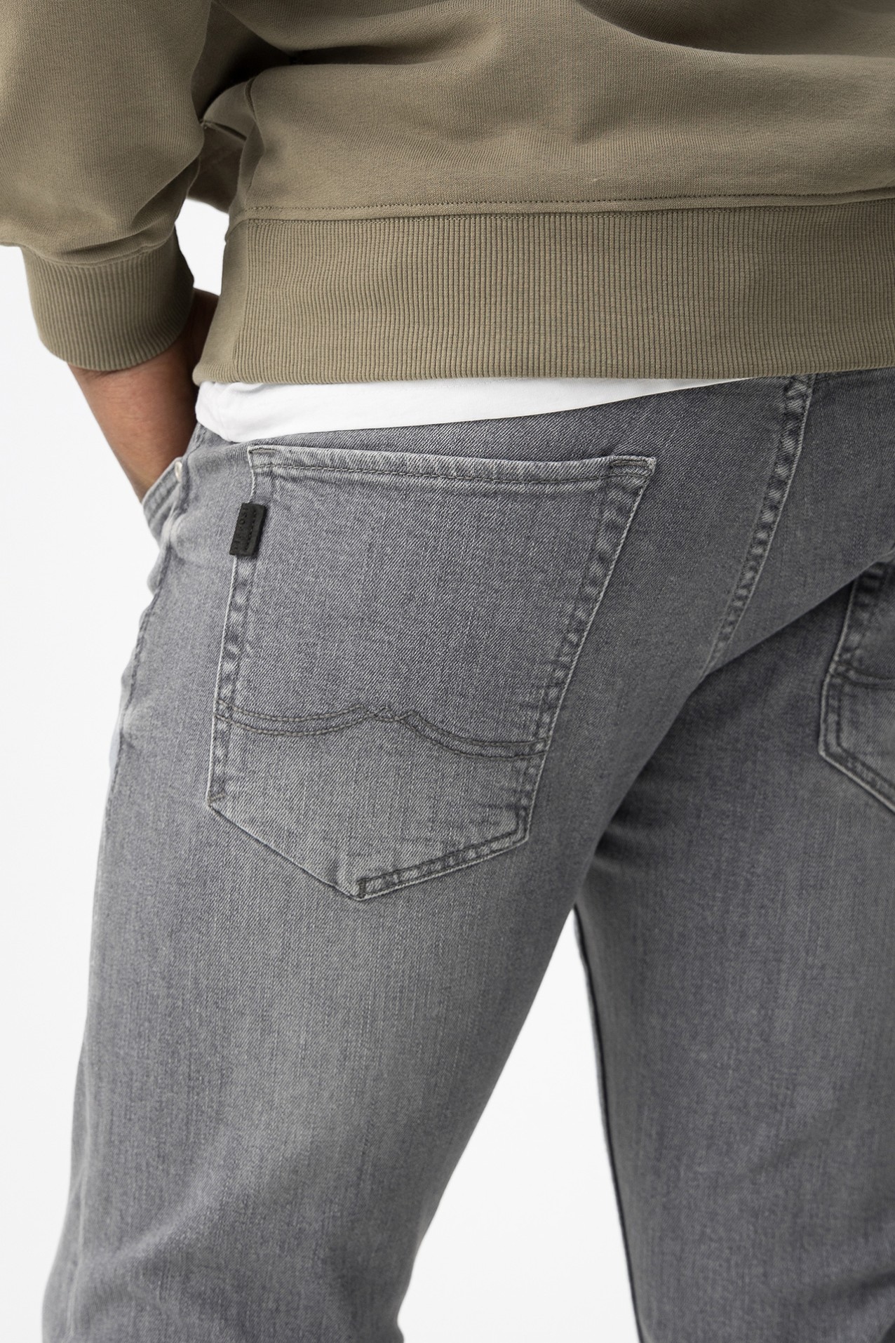 Jeans Tyler Tapered Cinza