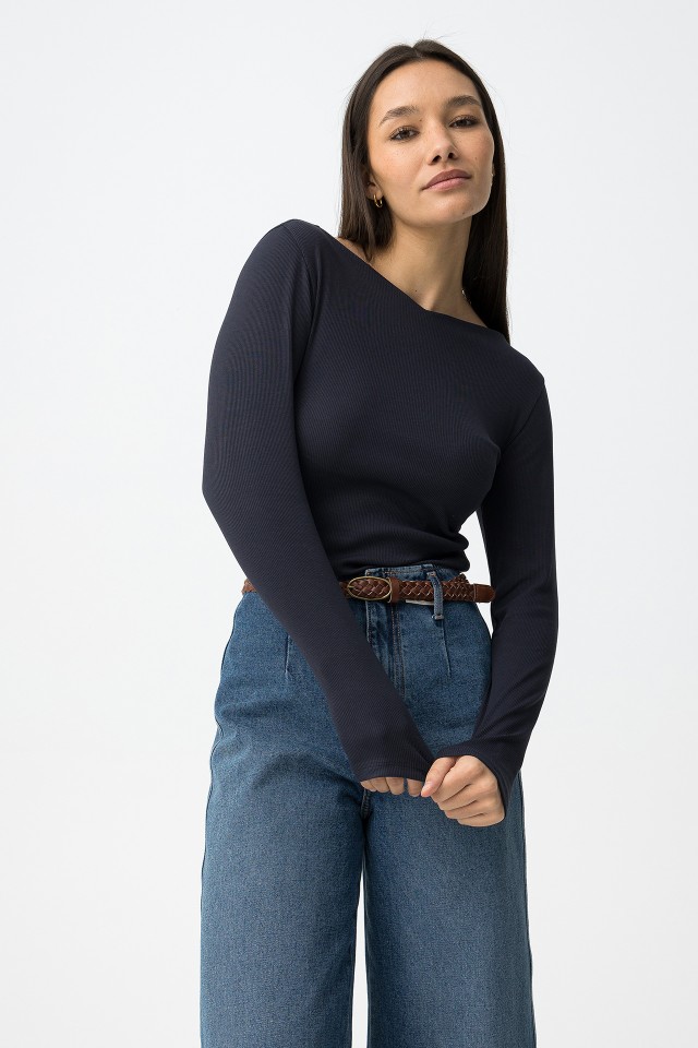 Super Slim Long Sleeve Tee