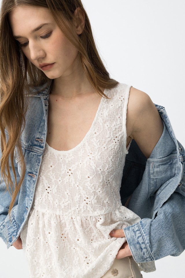 White Lace Sleeveless Top
