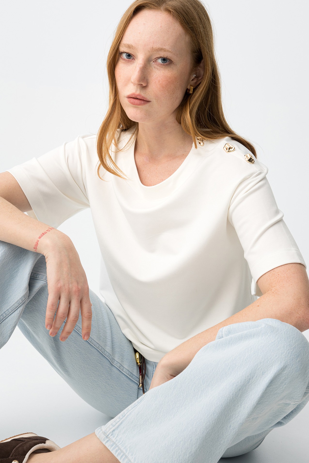 Short Sleeve Off-White Tee