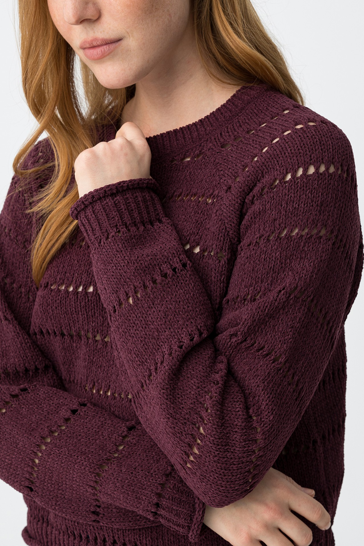 Camisola tricotada cor vinho