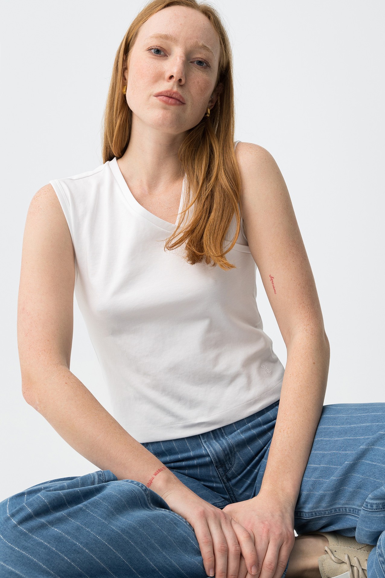 White Slim Fit Sleeveless Top