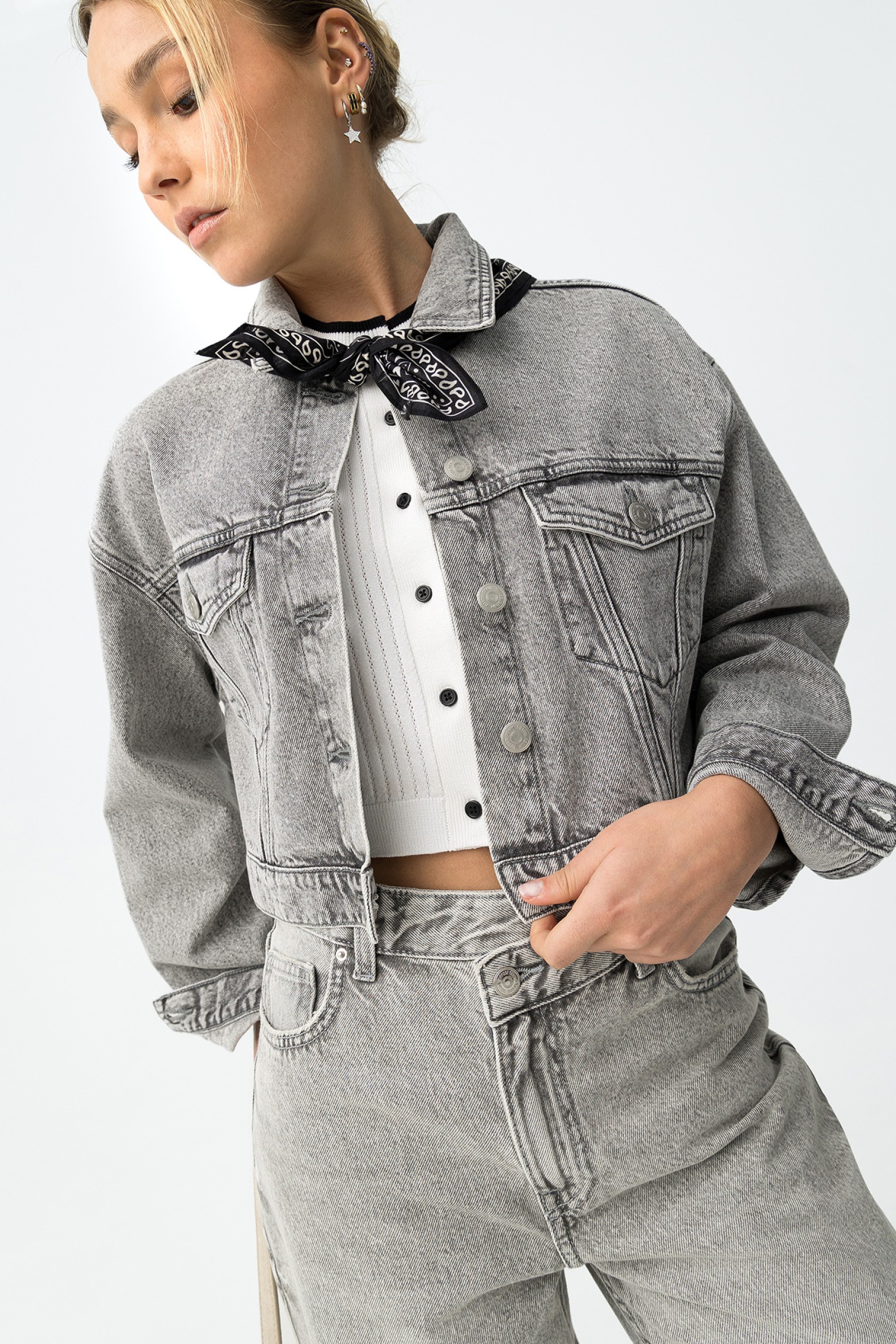 Light Grey Cropped Denim Jacket