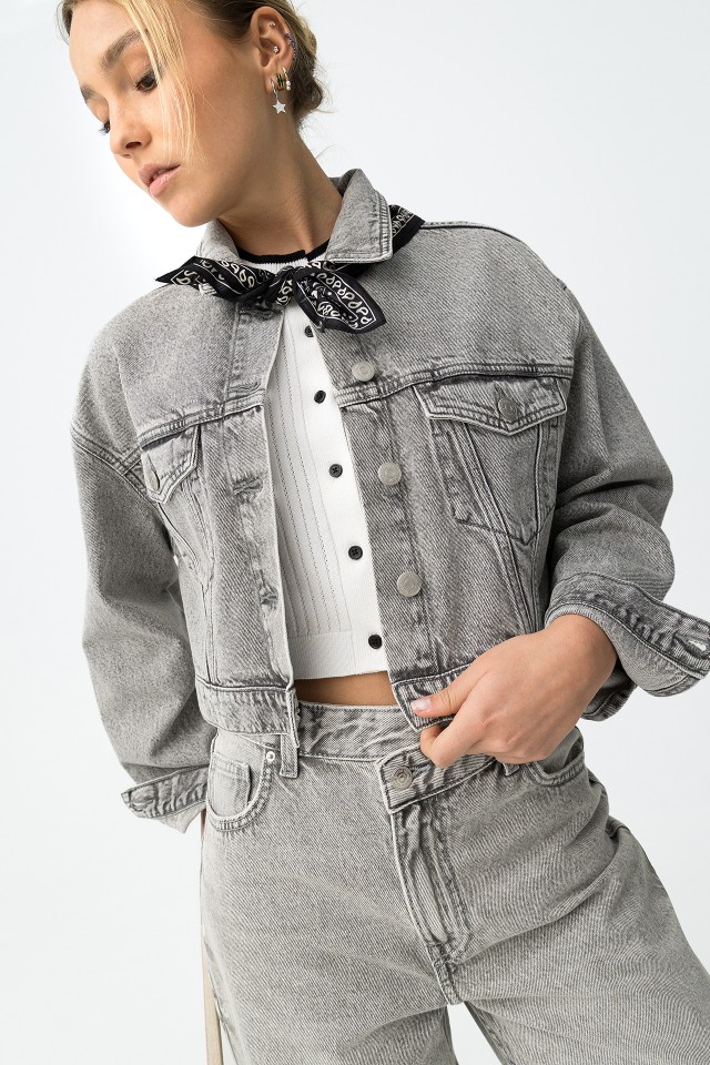 Light Grey Cropped Denim Jacket