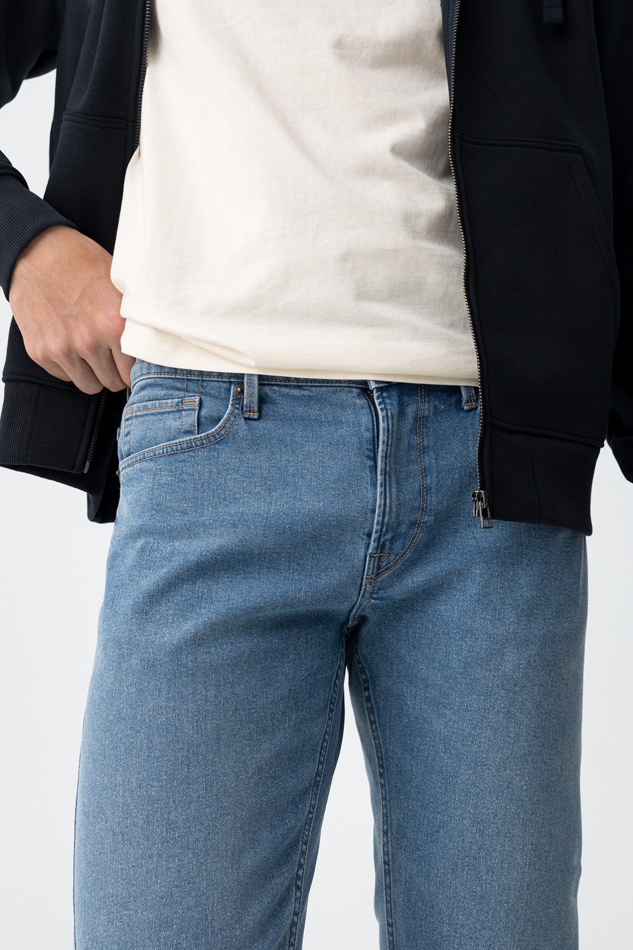 Jeans azul claro slim