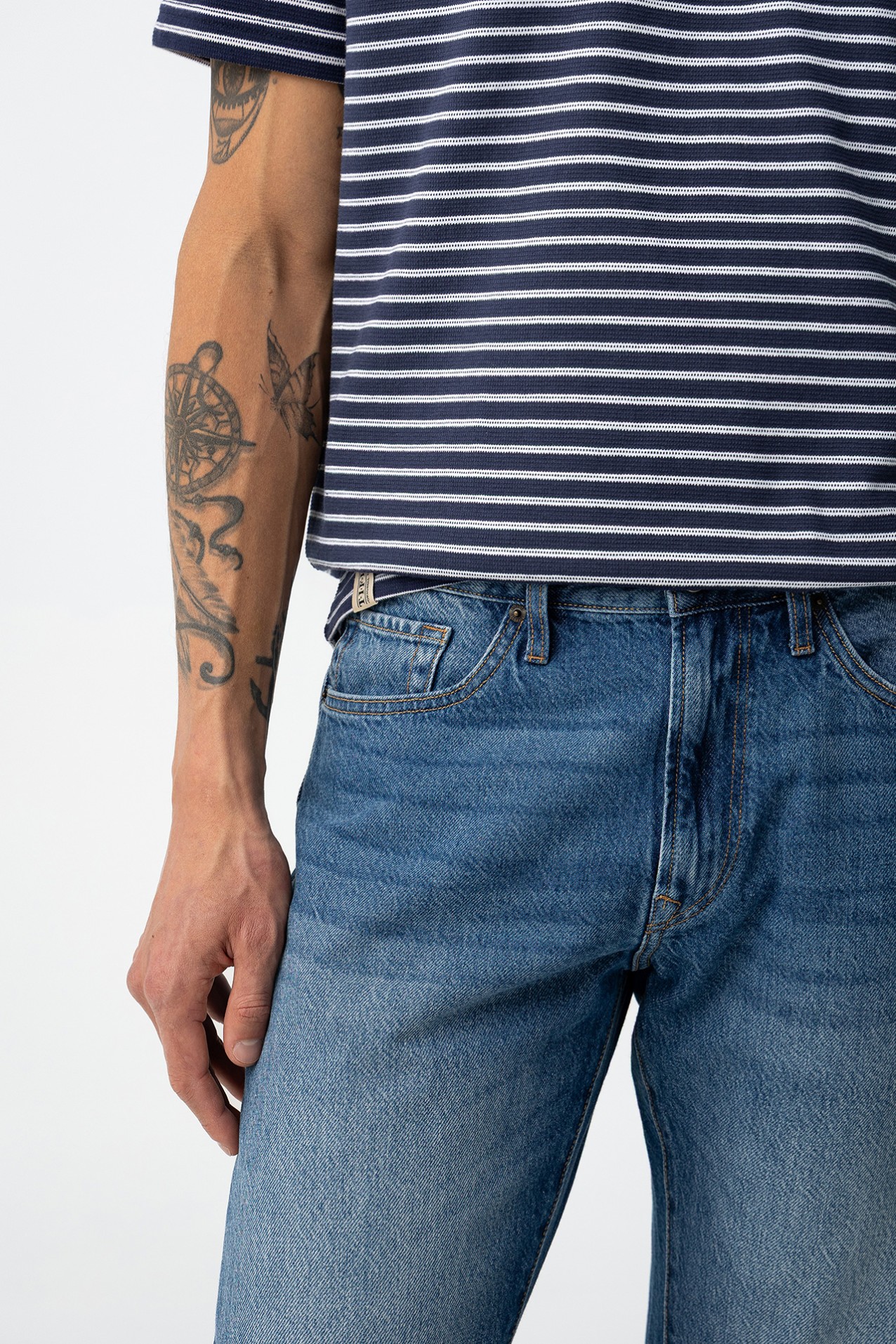 Jeans rectos azul cl�sico