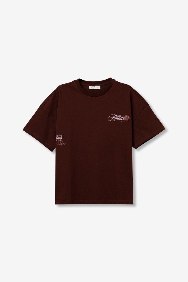Camiseta marr�n corte relajado
