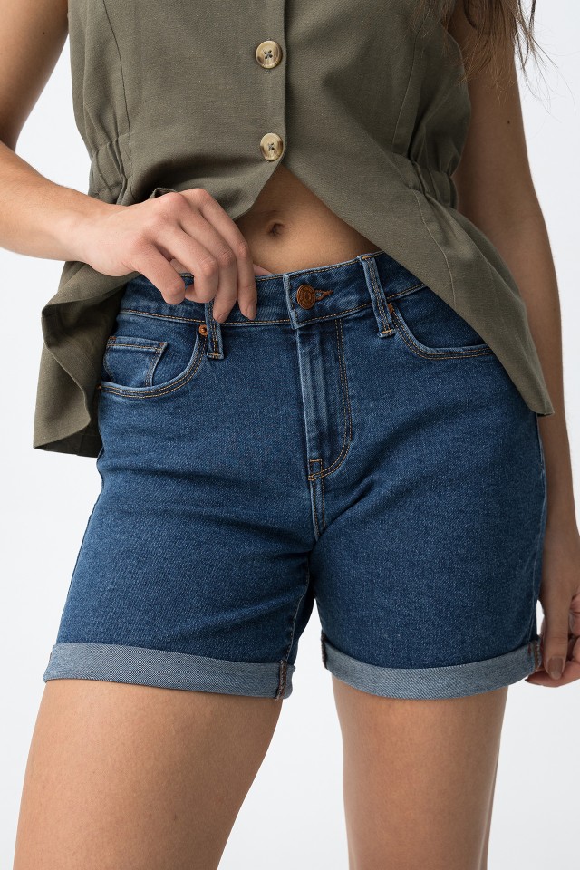 Calções denim corte casual Calções denim corte casual