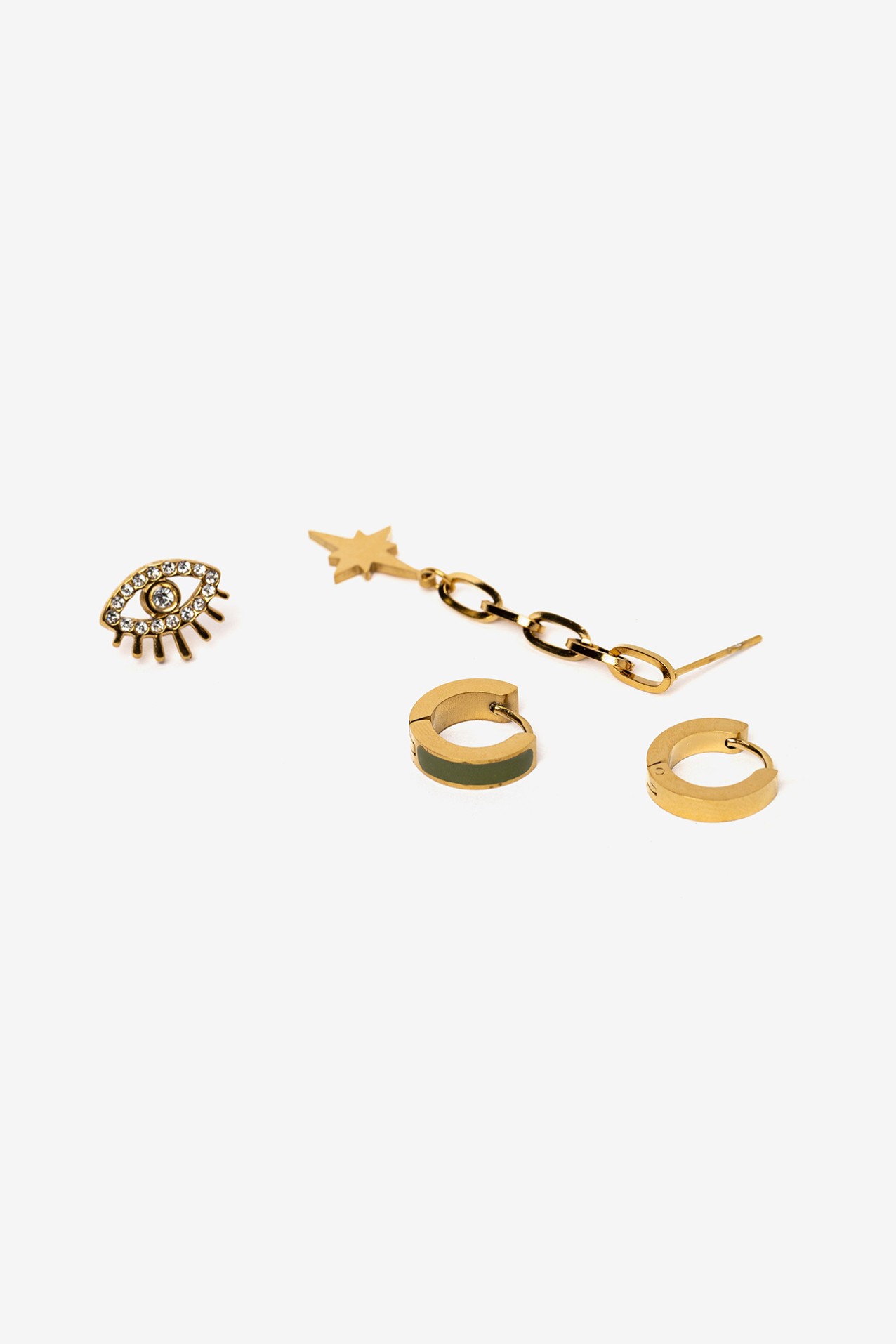 Pendientes dorados modernos