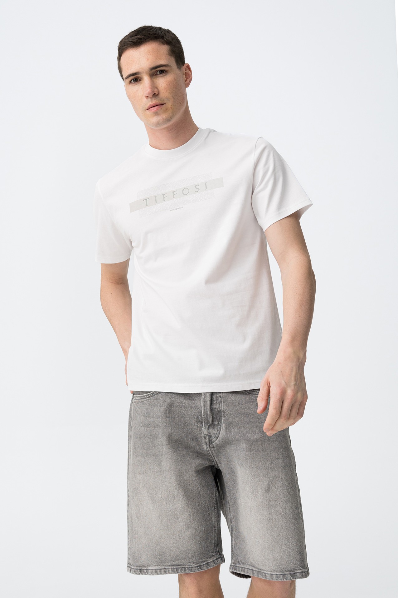 White Regular Fit T-shirt
