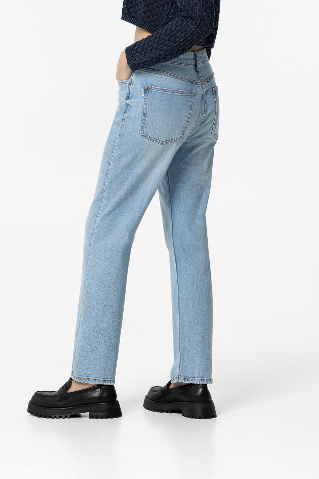 Amy Straight Fit Jeans Amy Straight Fit Jeans