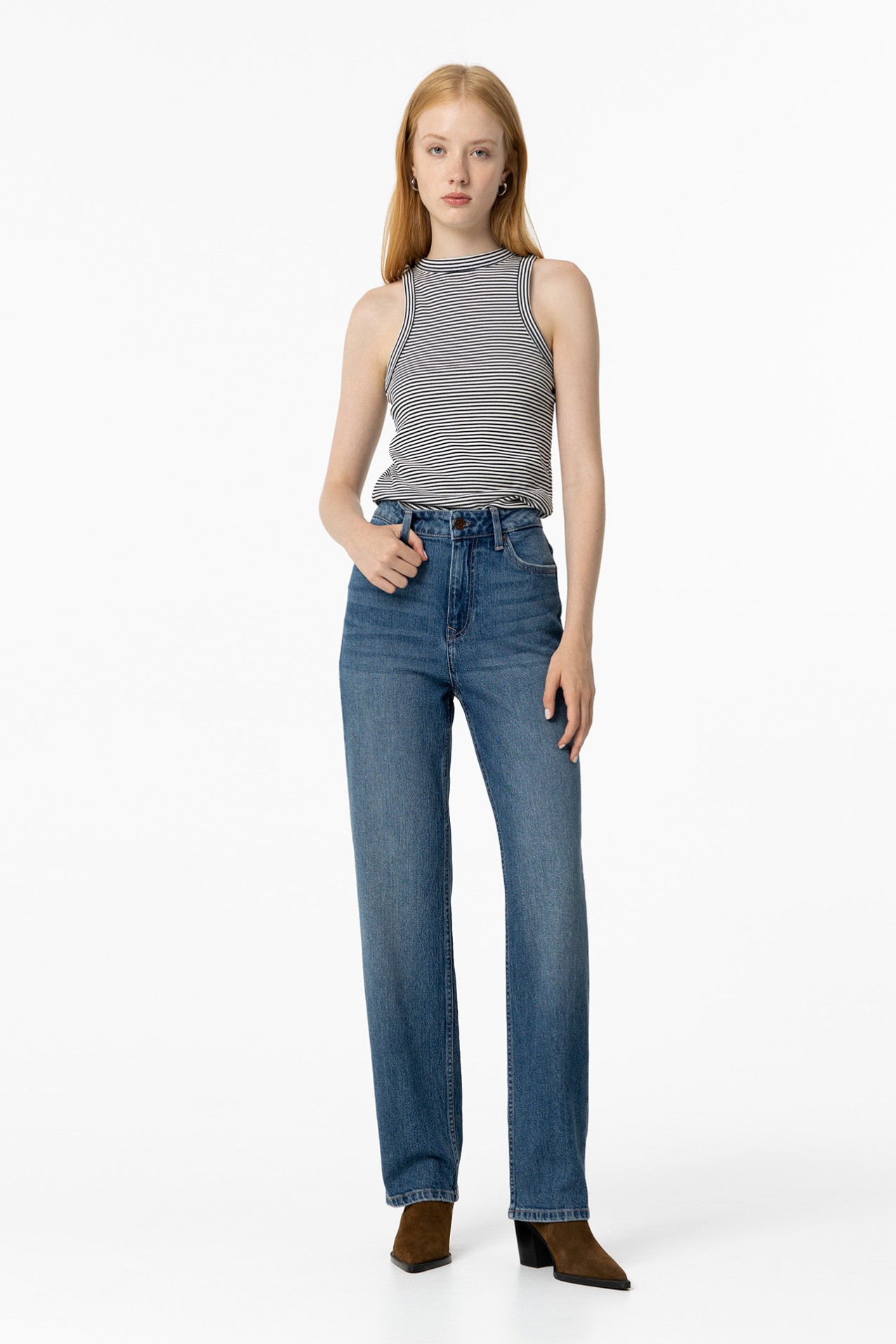Amy Straight Fit Jeans