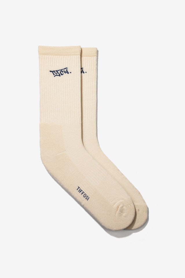 Calcetines beige minimalistas
