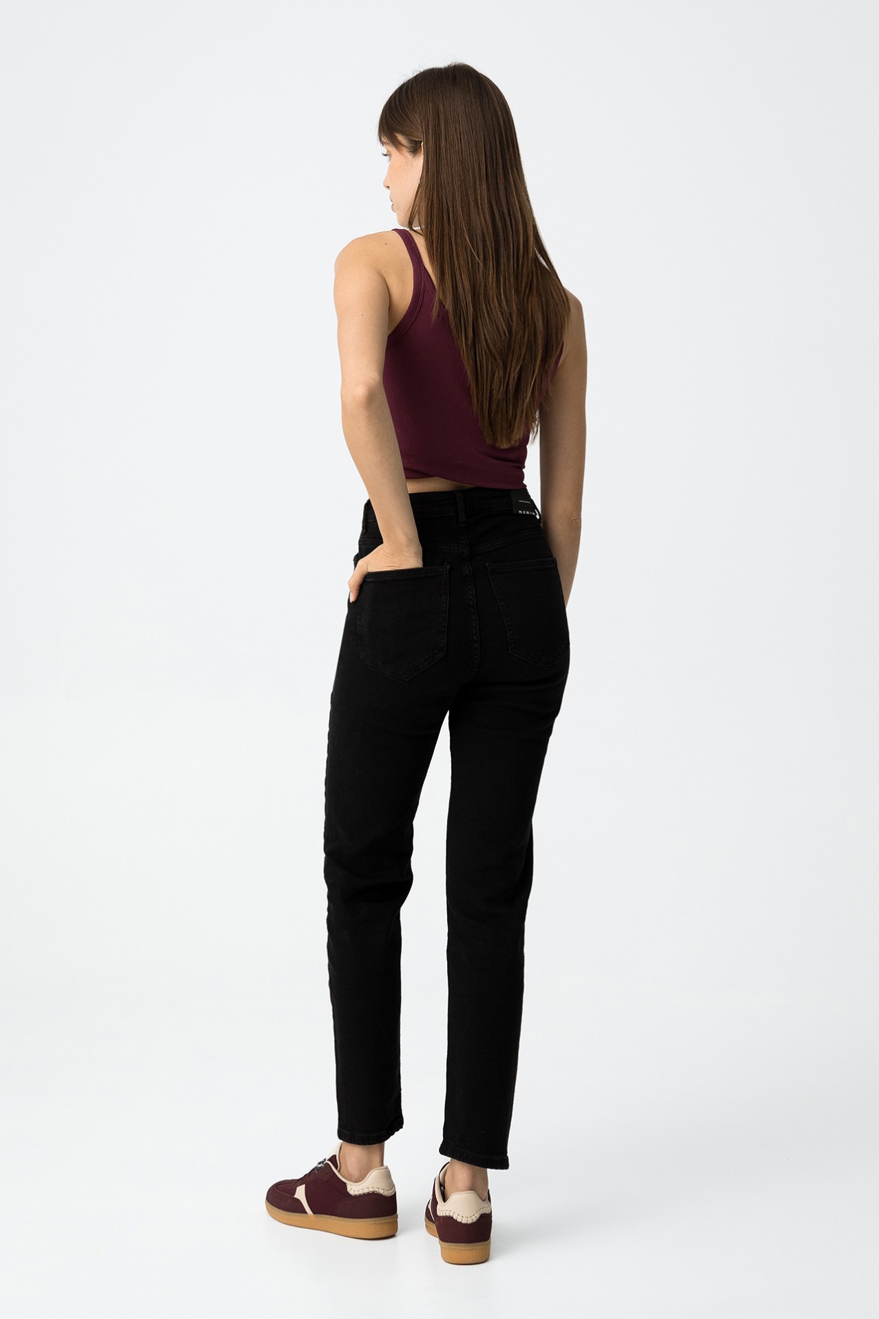 Mom Slim Fit Jeans