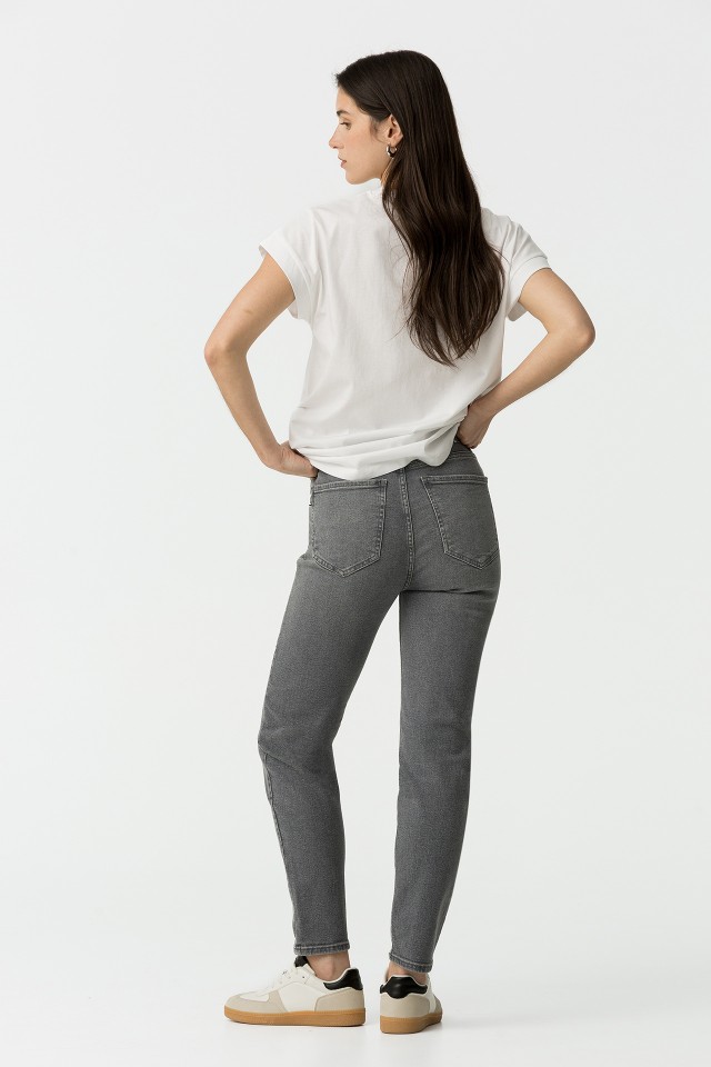 Jeans Mom Slim Fit Jeans Mom Slim Fit