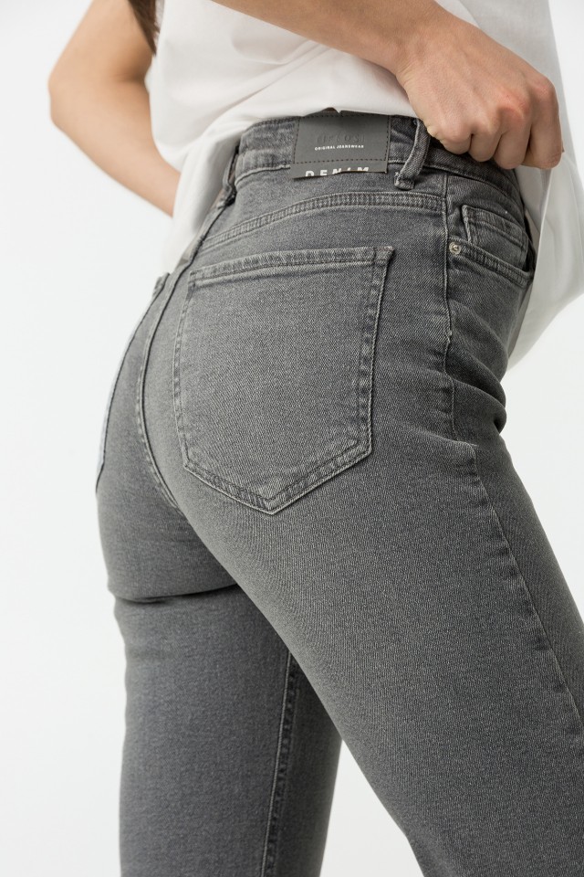 Jeans Mom Slim Fit Jeans Mom Slim Fit