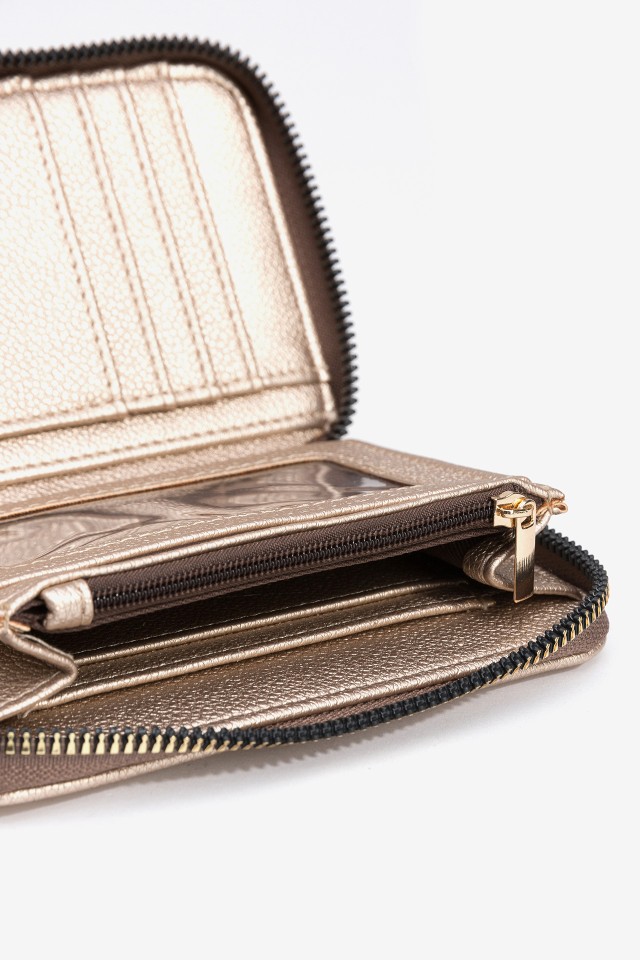 Textured Coin Purse with Zip Closure Textured Coin Purse with Zip Closure