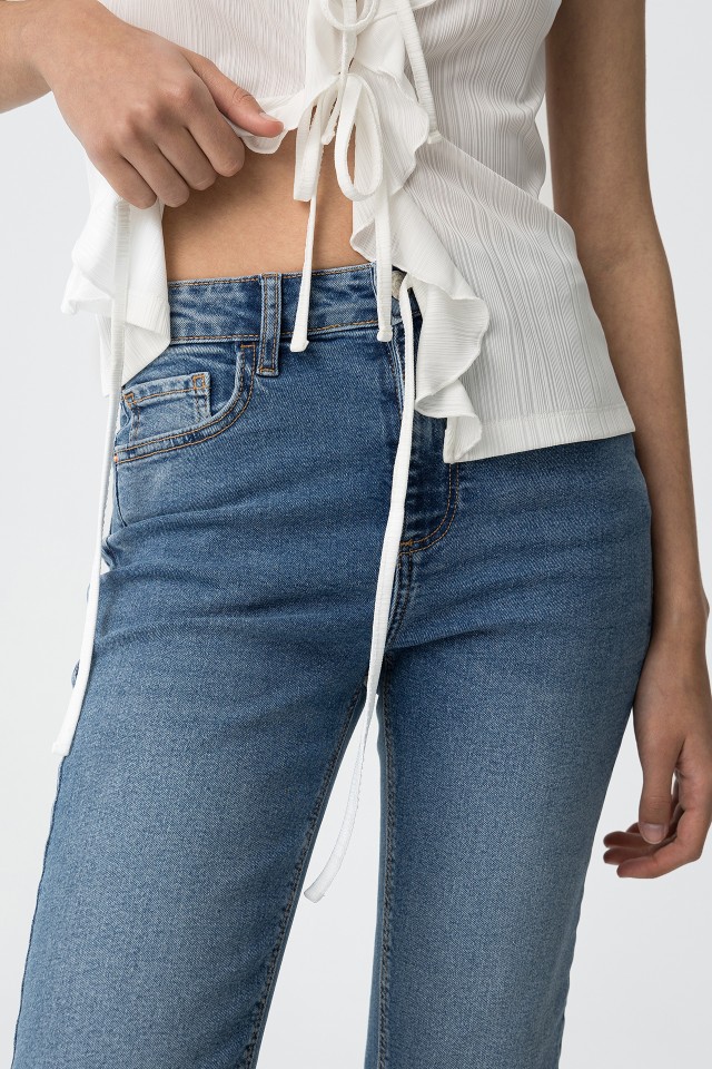 Megan Cropped Flare Jeans Megan Cropped Flare Jeans