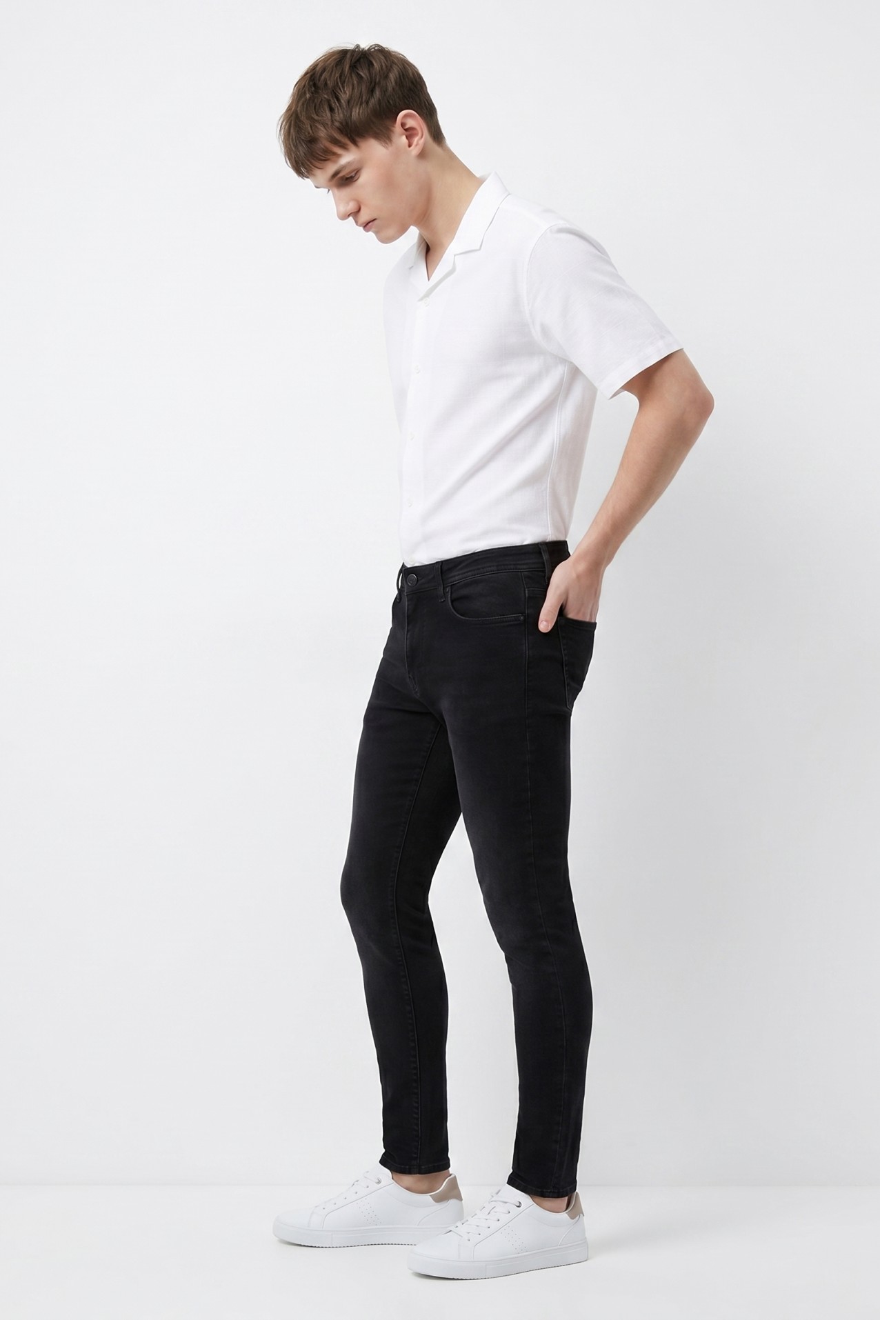 Liam Slim Fit Jeans