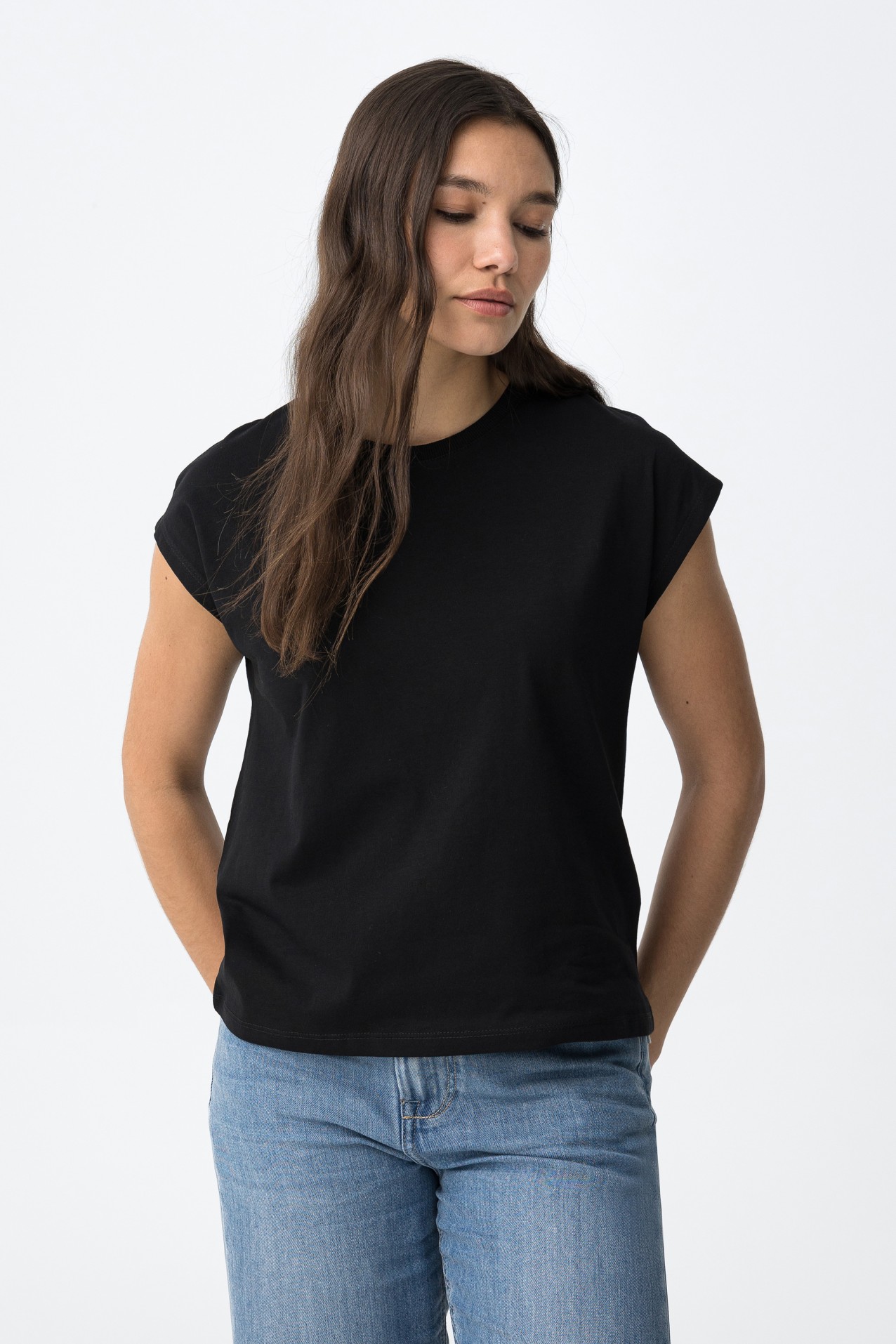 Camiseta negra manga corta