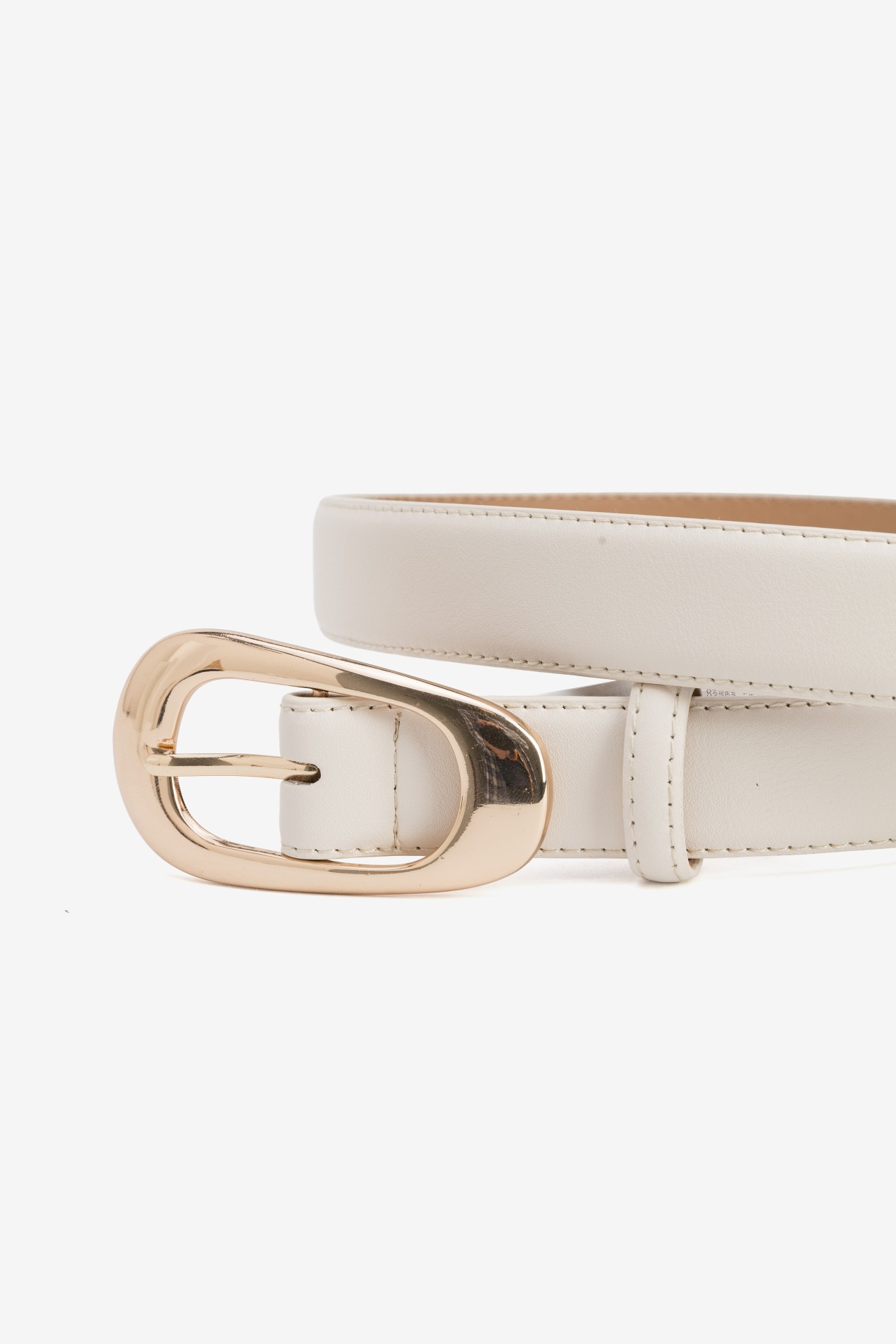 Cintur�n beige hebilla dorada