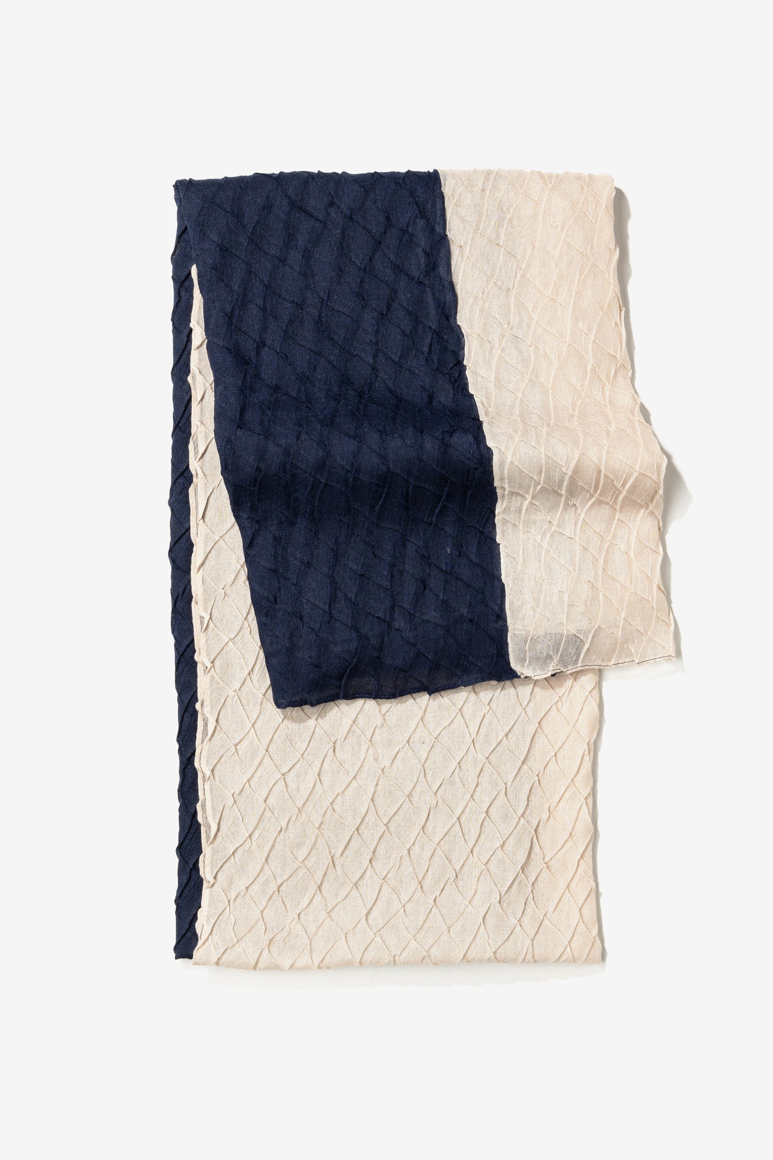 Len�o azul marinho texturado