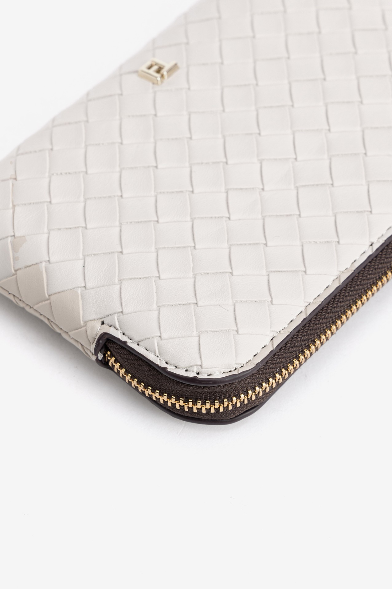 Beige Woven Coin Purse