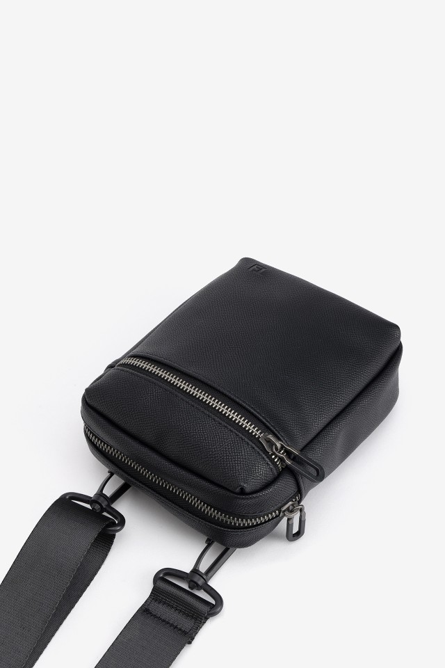 Black Minimal Phone Pouch Black Minimal Phone Pouch