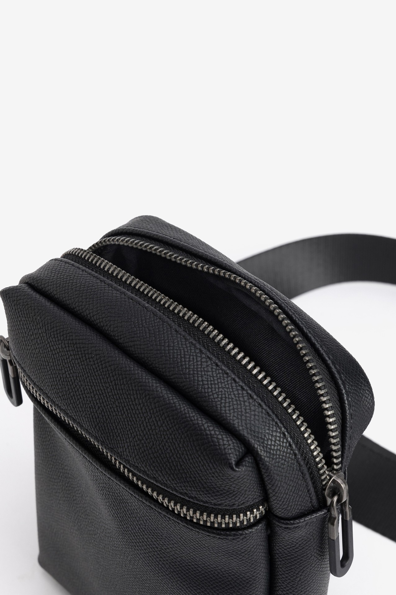 Porta-telem�vel preto compacto