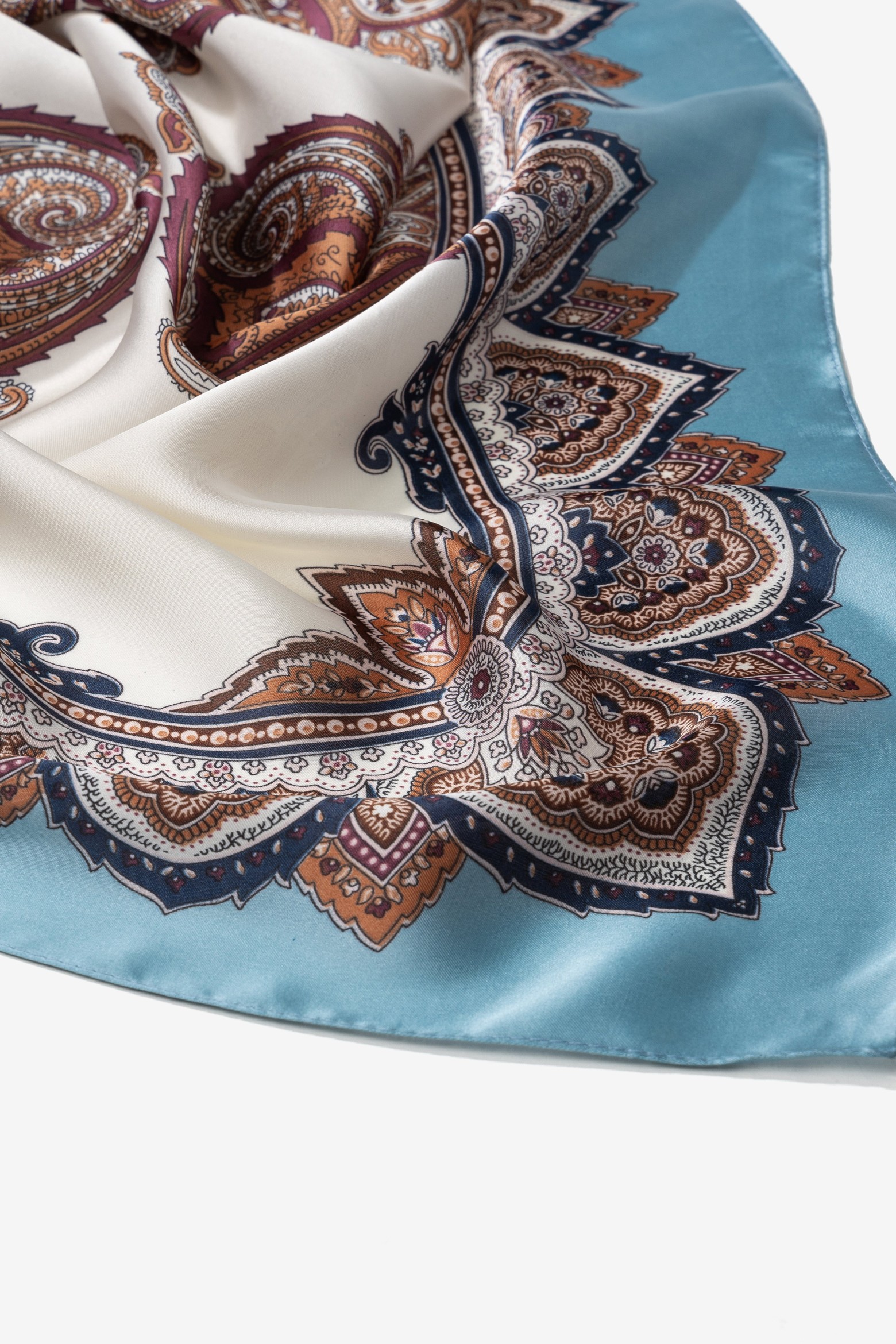 Len�o azul estampado boho