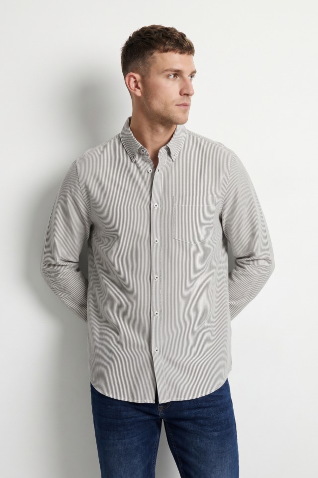 Camisa Regular Fit Oxford �s Riscas