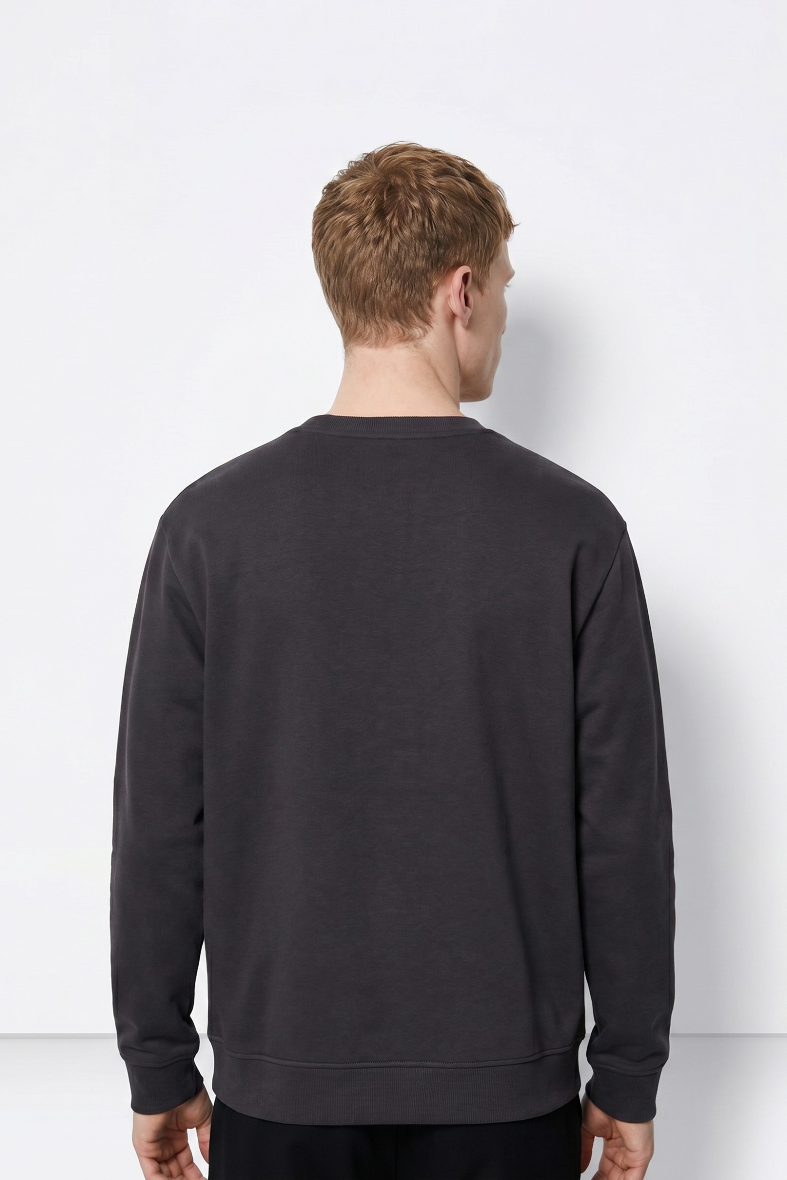 Sudadera gris básica