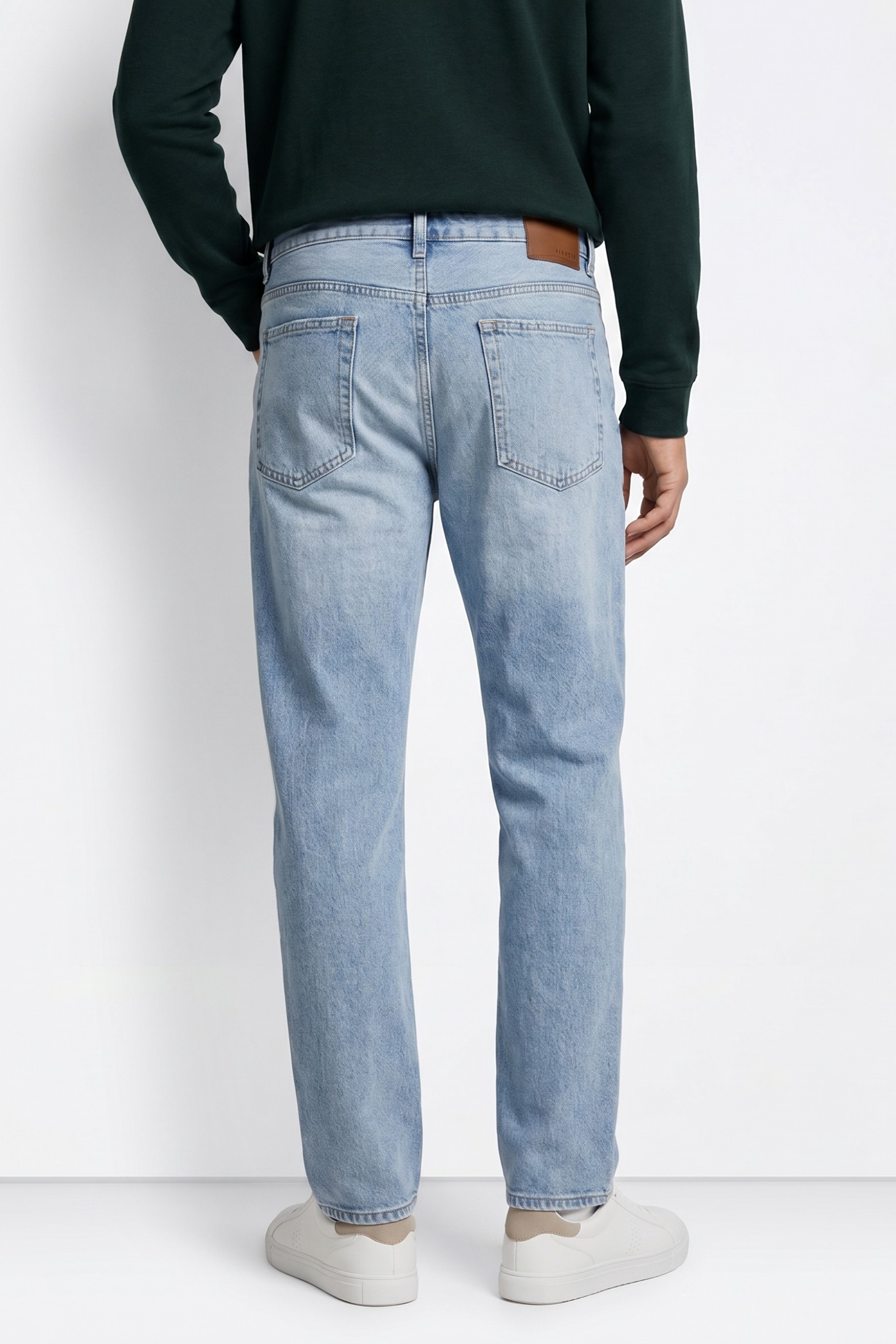 Jeans Liam Slim azul claro