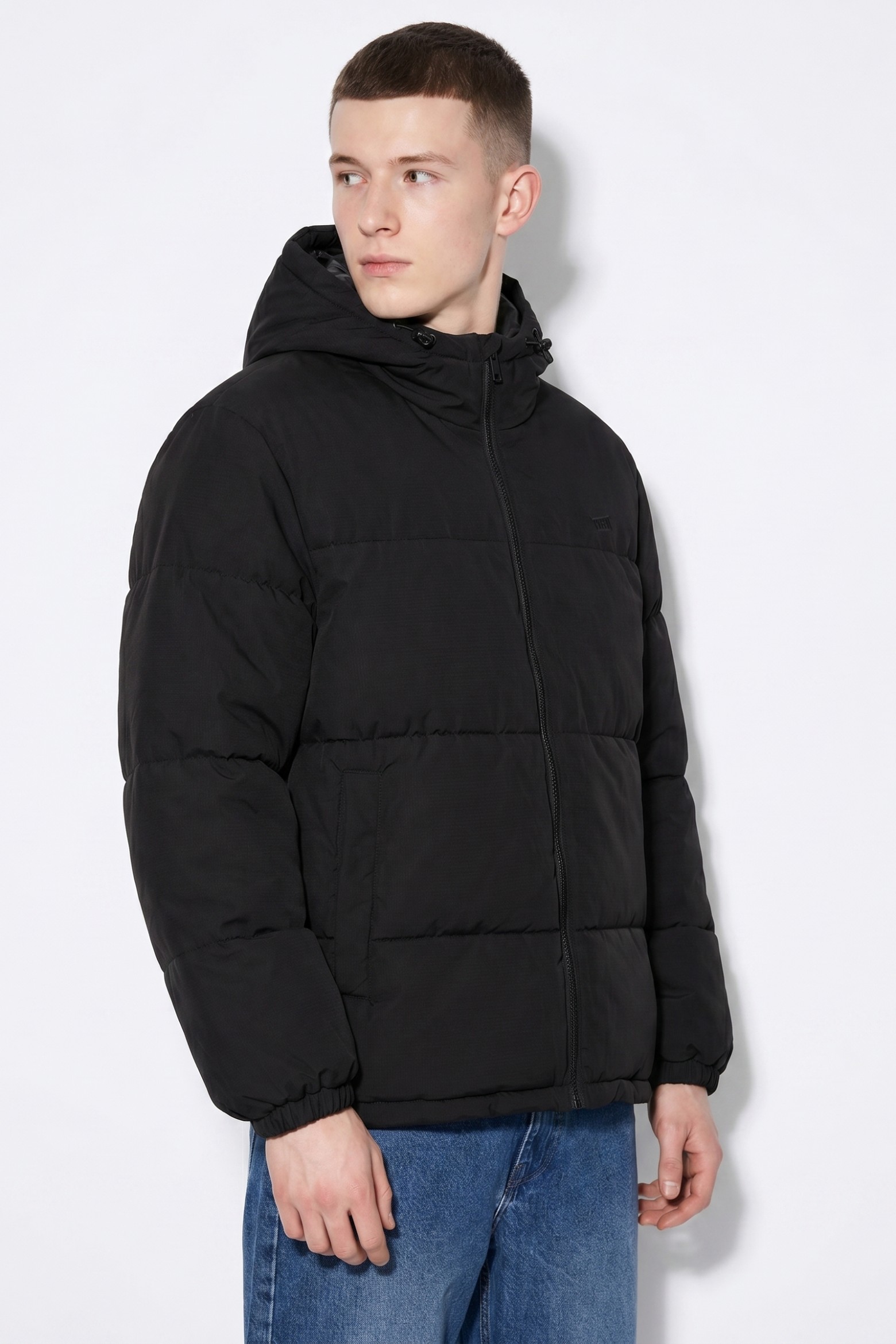 Casaco oversize de cor preta