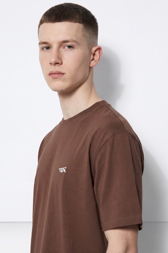 Brown Oversize Graphic Tee Brown Oversize Graphic Tee