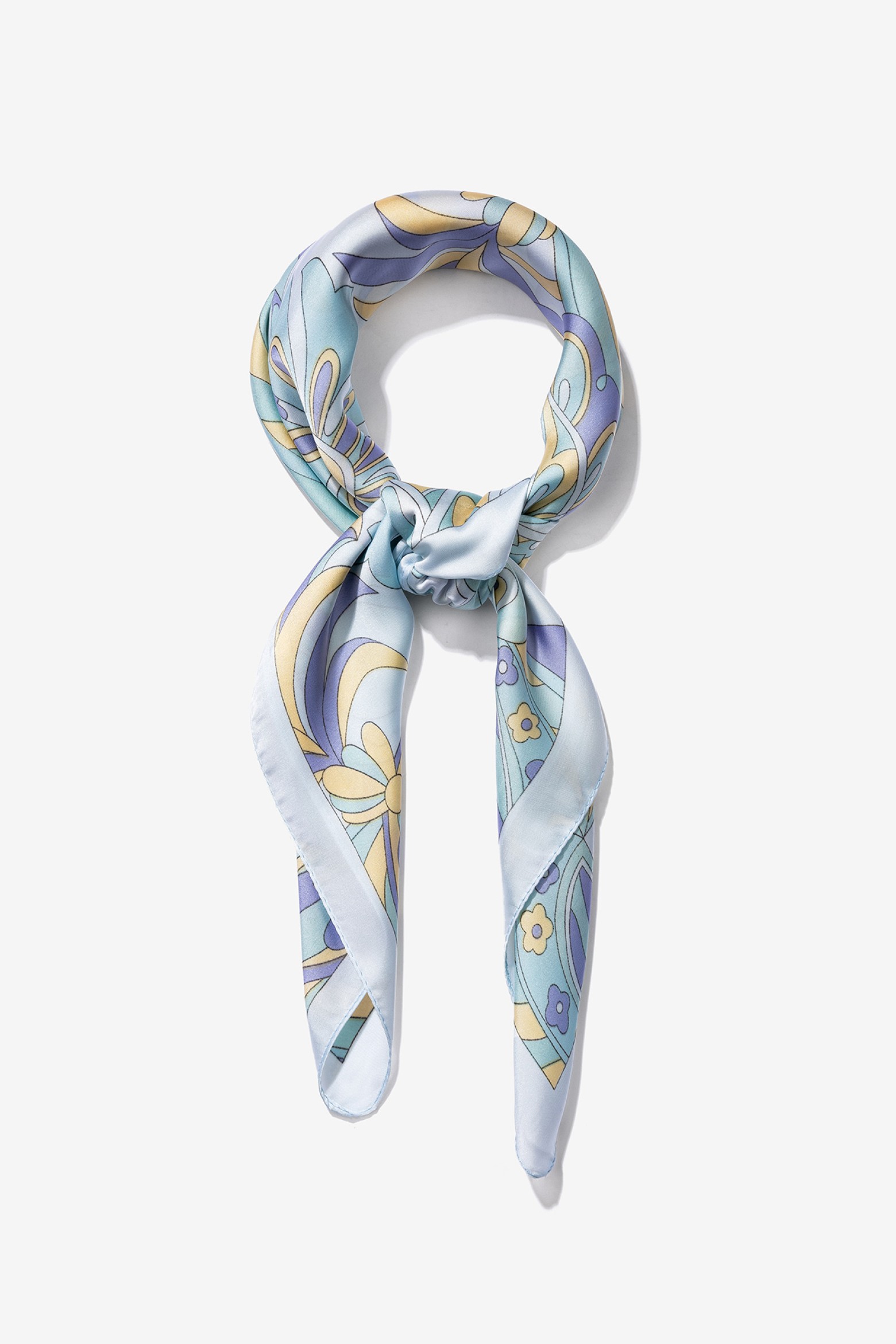 Lenço azul estampado floral