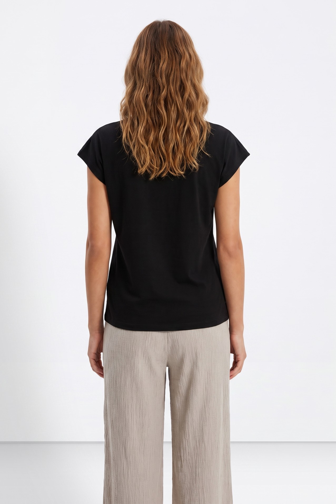 Camiseta Manga Corta Negro