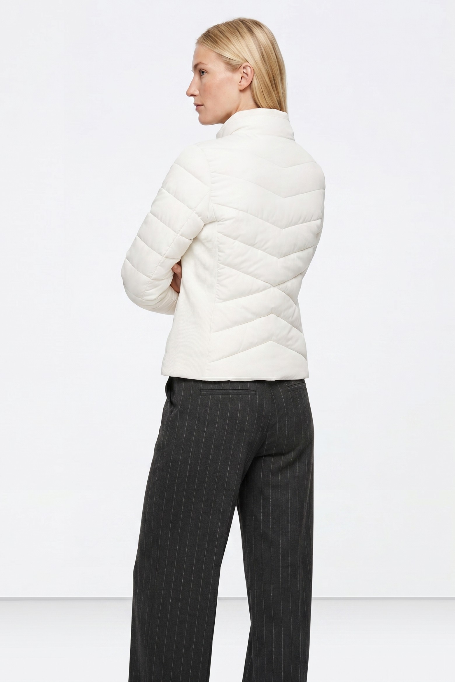 Cream Puffer Short Jacket