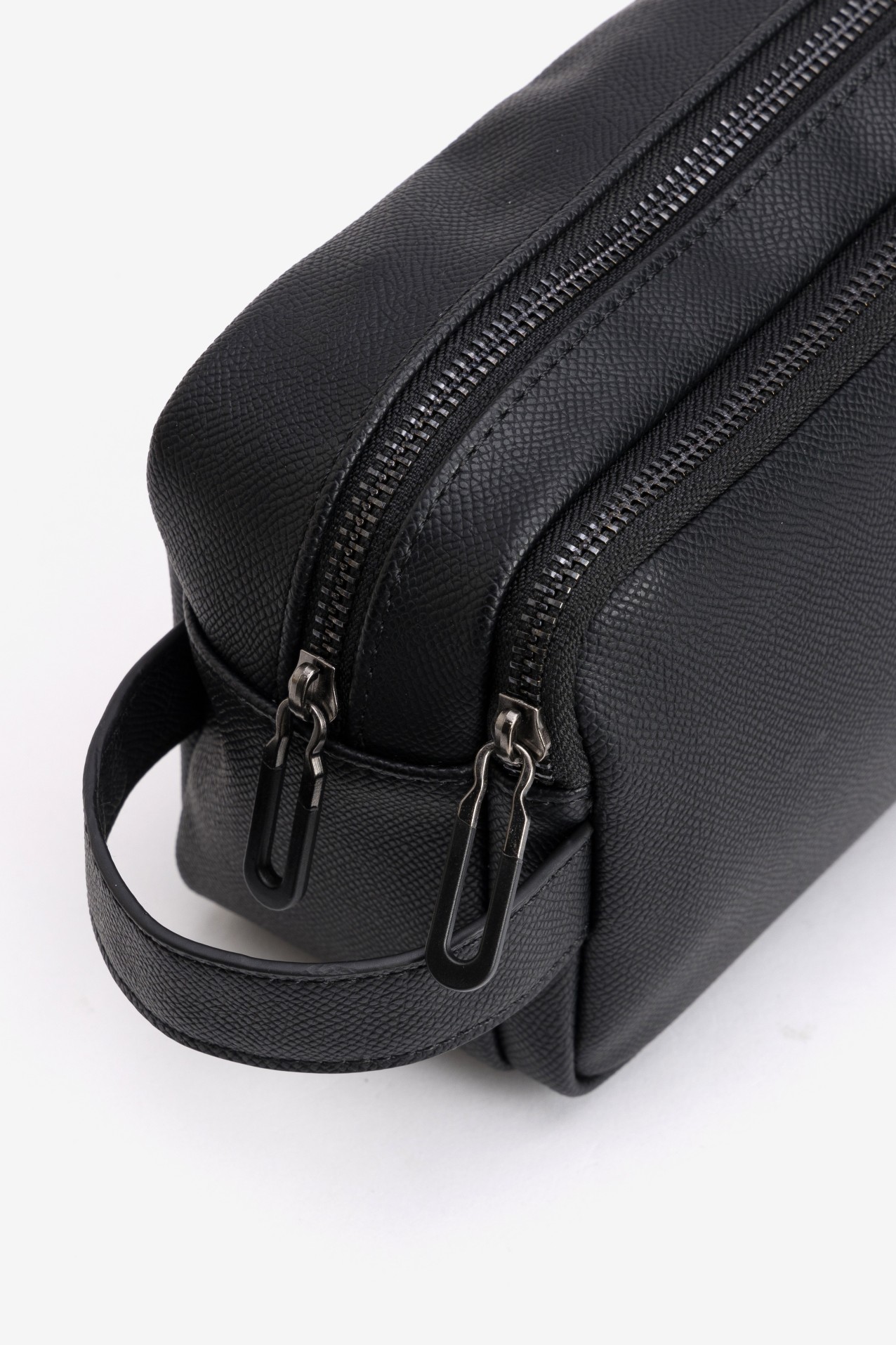 Neceser masculino negro minimalista