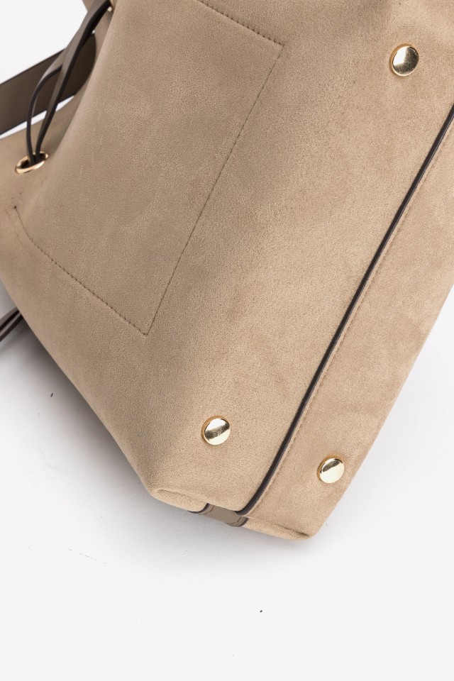 Bolso bucket beige minimalista Bolso bucket beige minimalista