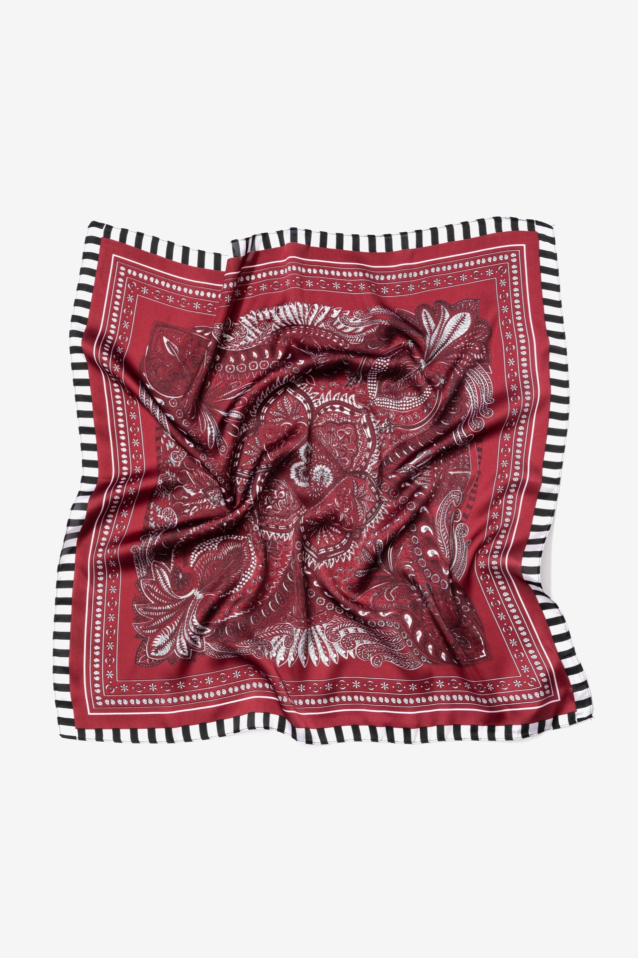 Pa�uelo rojo estampado boho