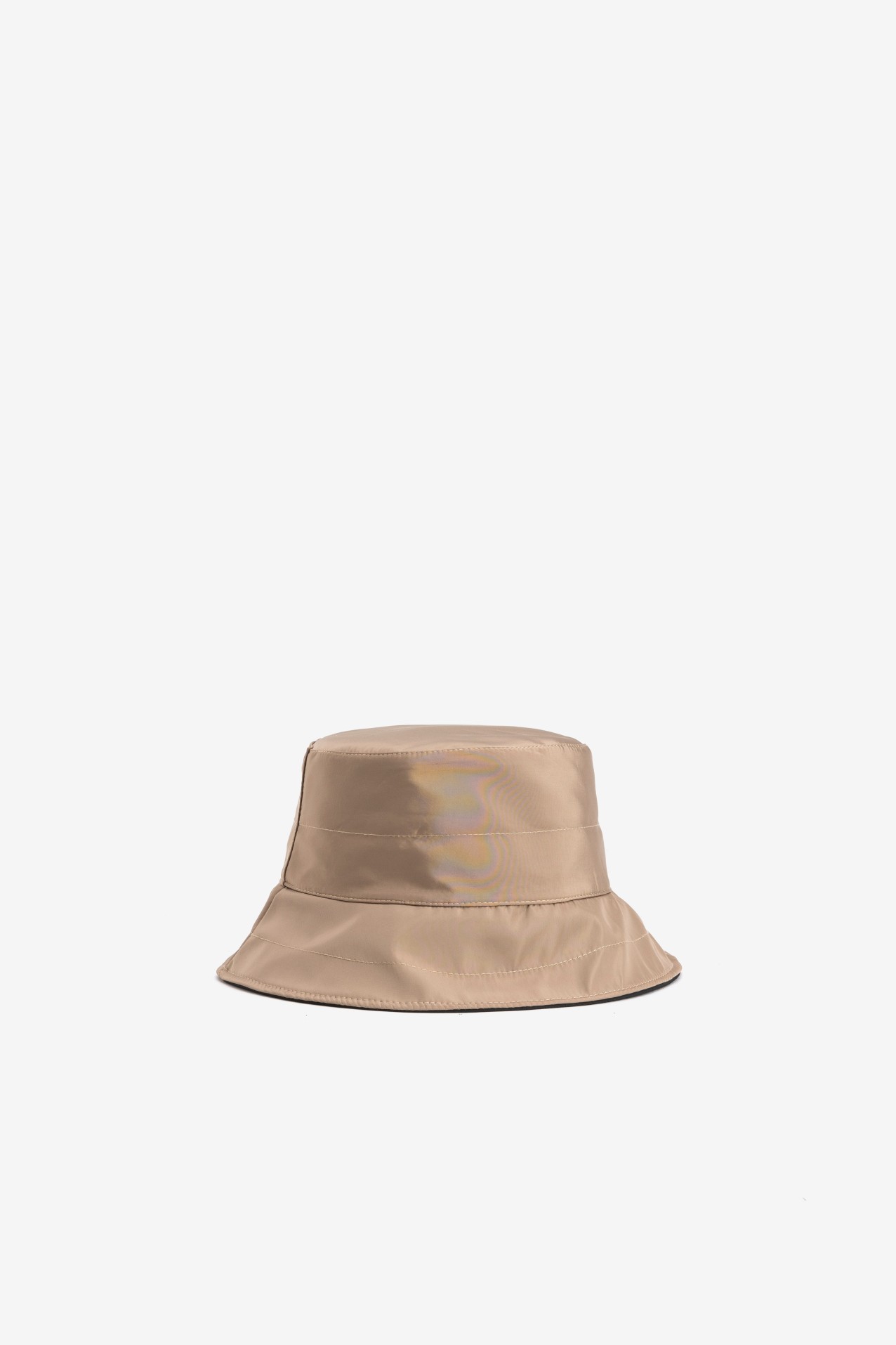 Bucket hat preto revers�vel
