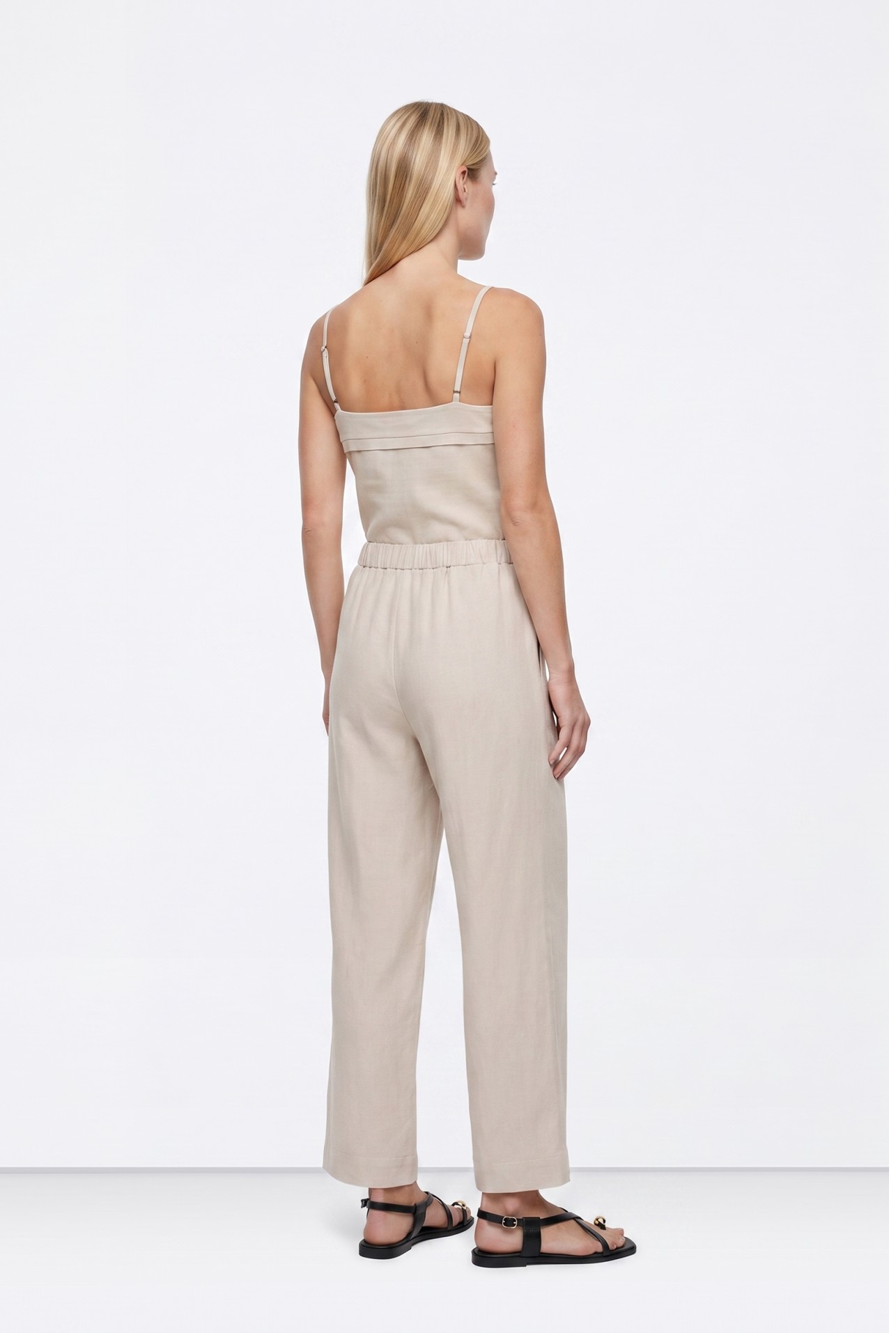 Cal�as largas bege comfy