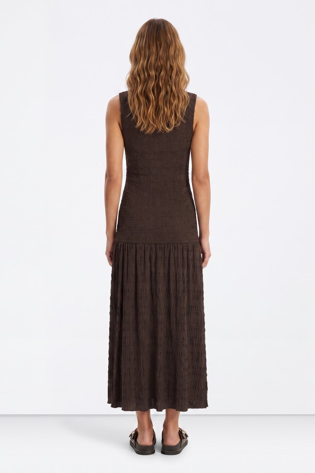 Vestido largo chocolate sin mangas Vestido largo chocolate sin mangas