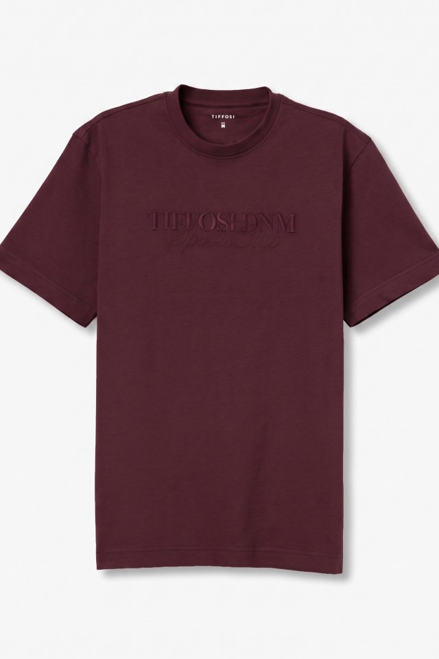 Camiseta roja corte regular Camiseta roja corte regular
